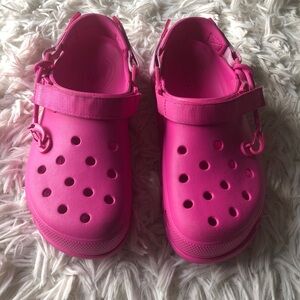 Crocs Unisex Duet Max Post Malone Electric Pink Sandals Size M 11 beach Pool